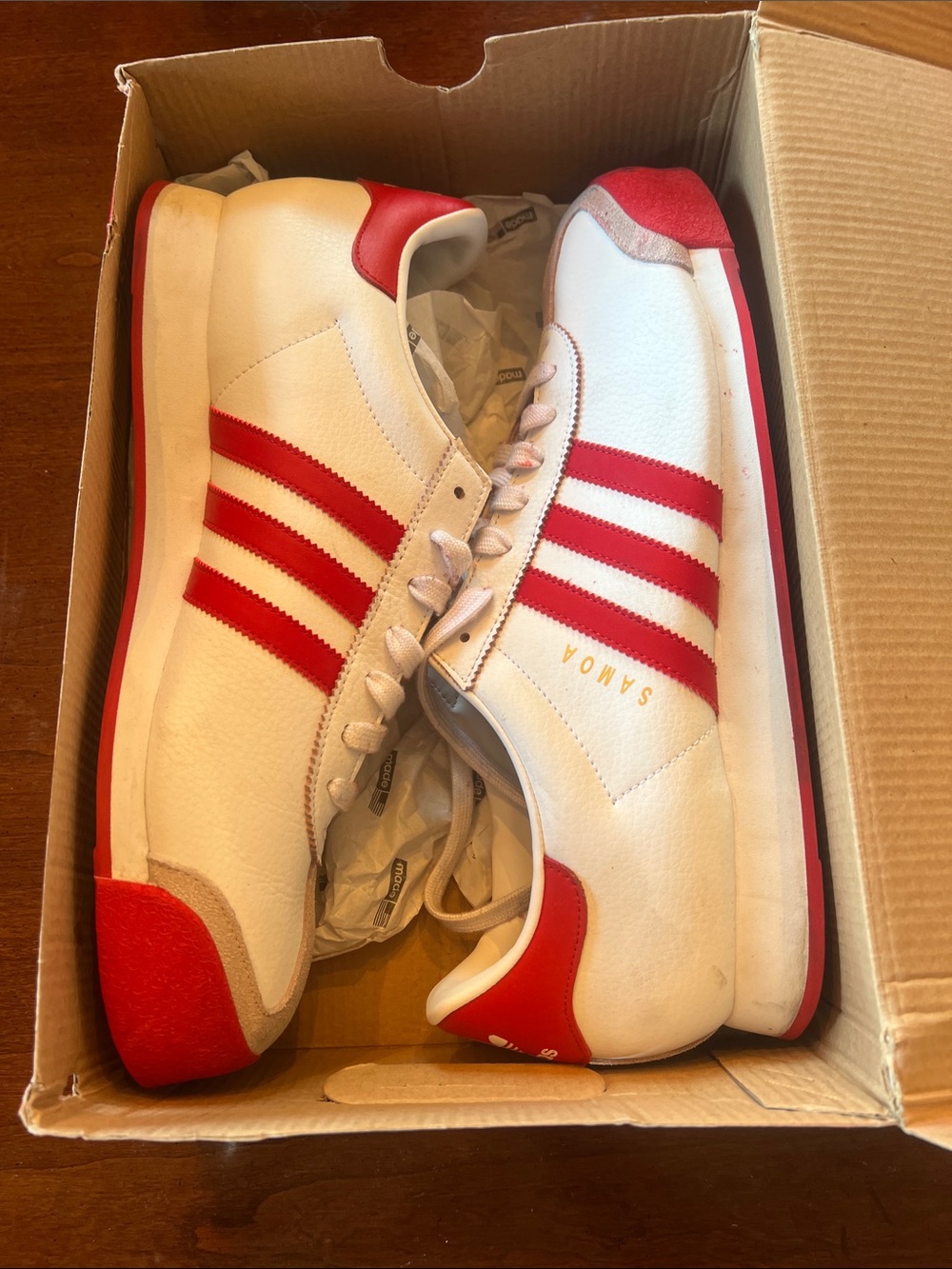 Adidas lightly used low Samoas mens size 13 red stripes